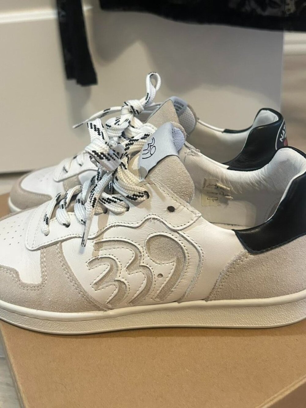 Women's 33.9 Sneakers